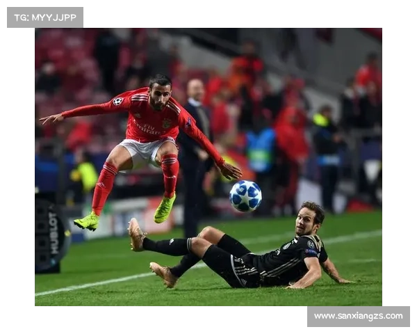 如何借鉴阿贾克斯青训模式培养足球年轻才俊提升整体水平